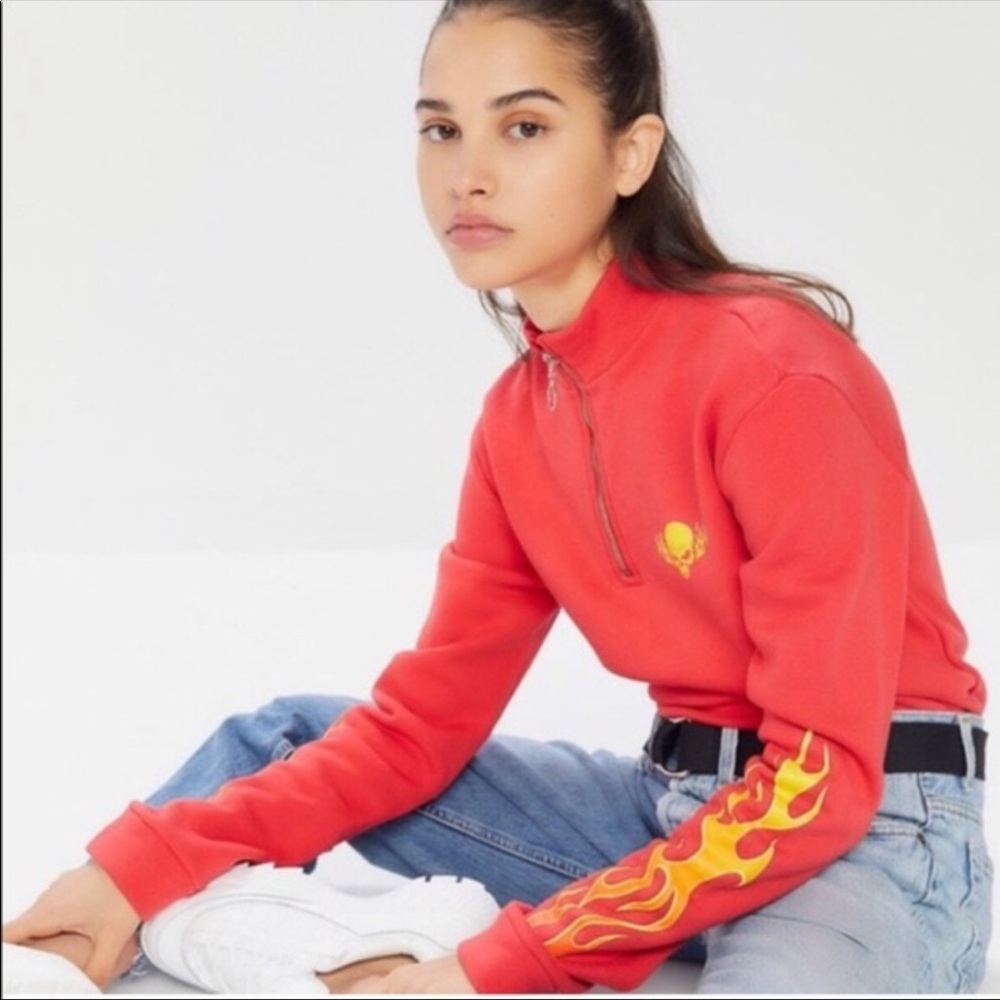 Urban Outfitters Skull & Flames Crop Pullover Small